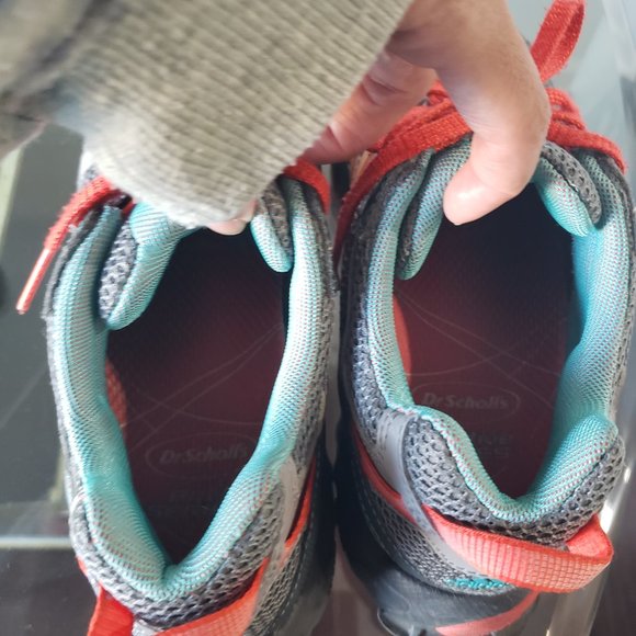 Adidas - Picture 4 of 5